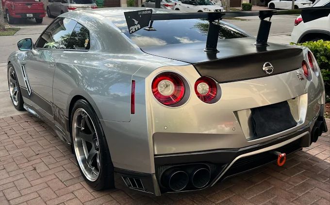 Nissan GT-R rear exterior detail